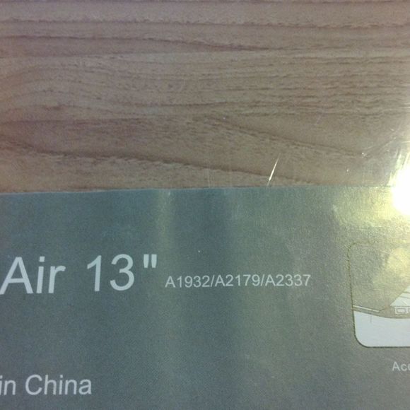 New Air 13" MacBook, Wood Grain Look. Fits A1932/A2179/A2337. - Picture 8 of 8